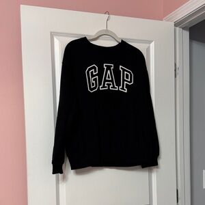 GAP Women's Black Crew Neck Sweatshirt is Medium